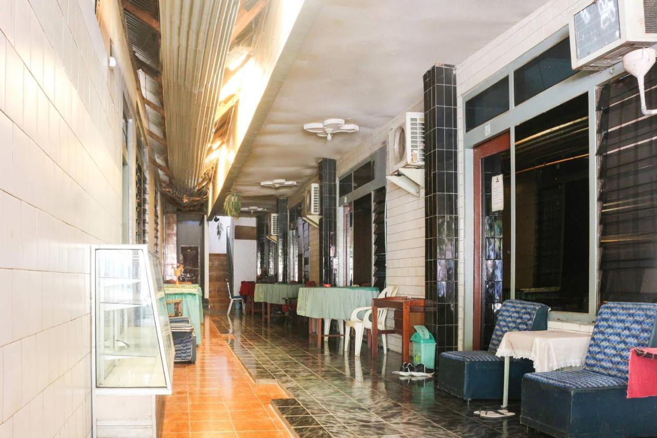 SPOT ON 91212 Hotel Kelimutu Kupang  Exterior foto