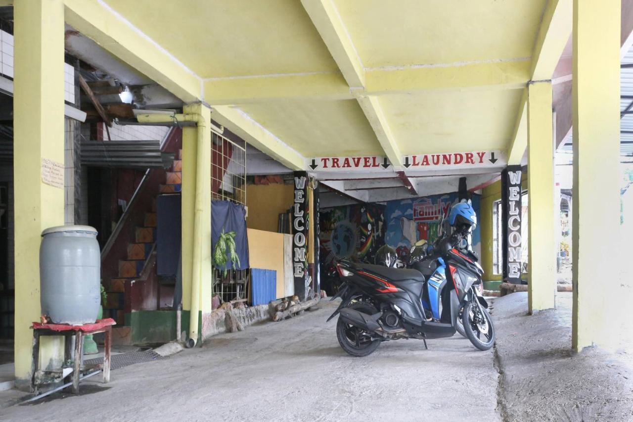 SPOT ON 91212 Hotel Kelimutu Kupang  Exterior foto